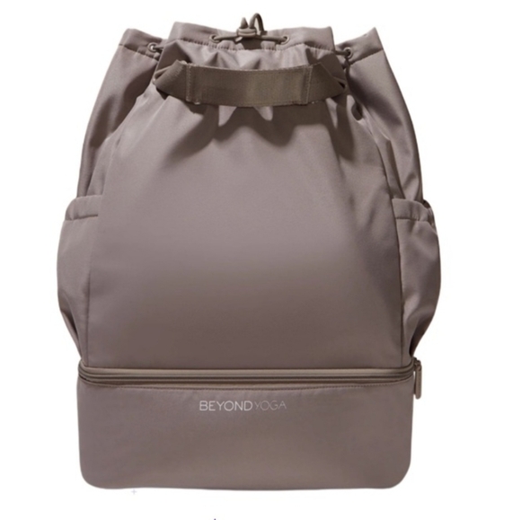 Beyond Yoga Convertible Gym Tote Backpack. Birch Color. NWT - Picture 2 of 6